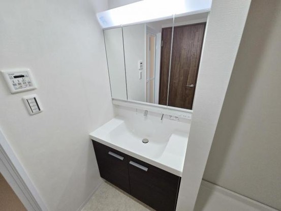 apartment 大阪府吹田市西御旅町
地図を見る