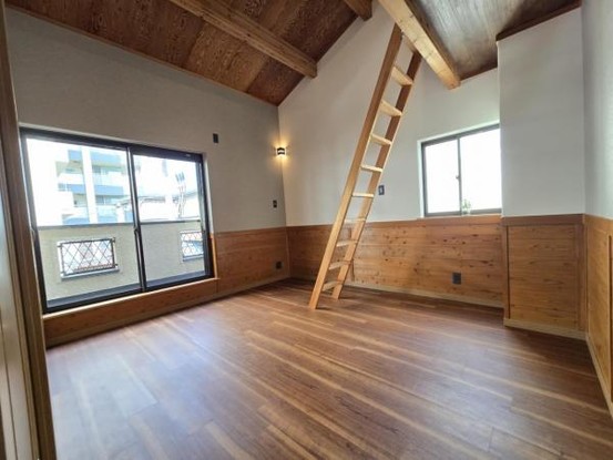 detached 大阪府吹田市朝日町
地図を見る