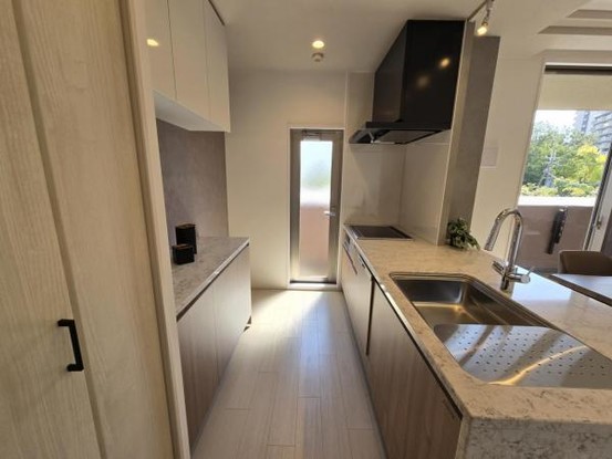 apartment 大阪府吹田市津雲台７丁目
地図を見る