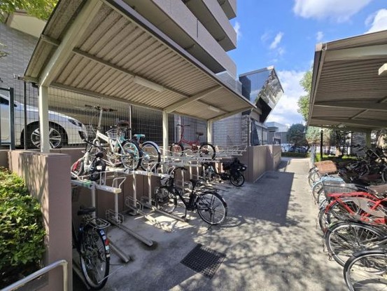 apartment 大阪府吹田市津雲台７丁目
地図を見る