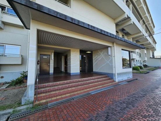 apartment 大阪府吹田市山田西２丁目
地図を見る