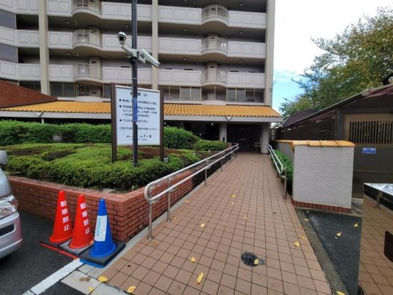 apartment 大阪府東大阪市西岩田３丁目
地図を見る