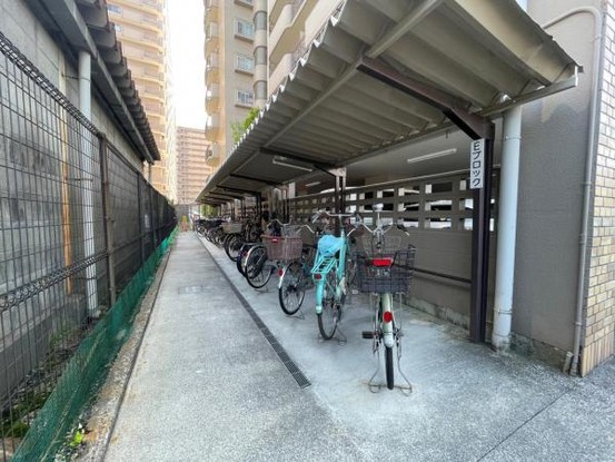 apartment 大阪府東大阪市西岩田３丁目
地図を見る