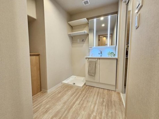 apartment 大阪府東大阪市西岩田３丁目
地図を見る