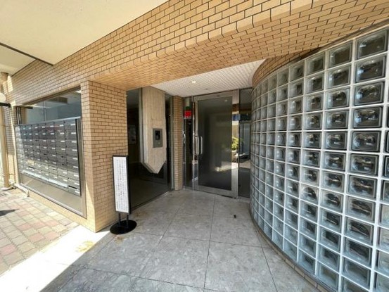 apartment 大阪府東大阪市西石切町５丁目
地図を見る