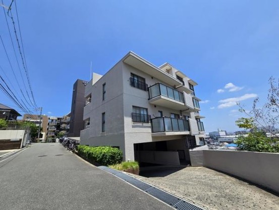 apartment 大阪府吹田市新芦屋下
地図を見る