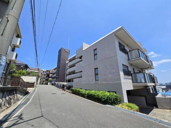 apartment 大阪府吹田市新芦屋下
地図を見る