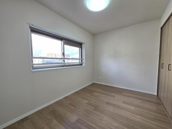 apartment 大阪府吹田市山田西２丁目
地図を見る