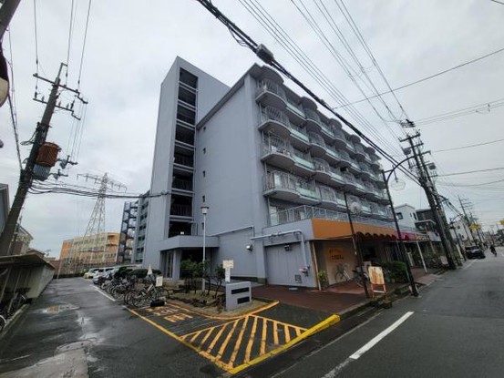 apartment 大阪府門真市浜町
地図を見る