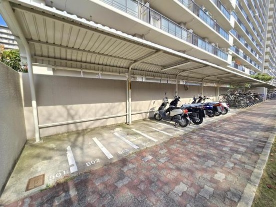 apartment 大阪府東大阪市加納７丁目
地図を見る