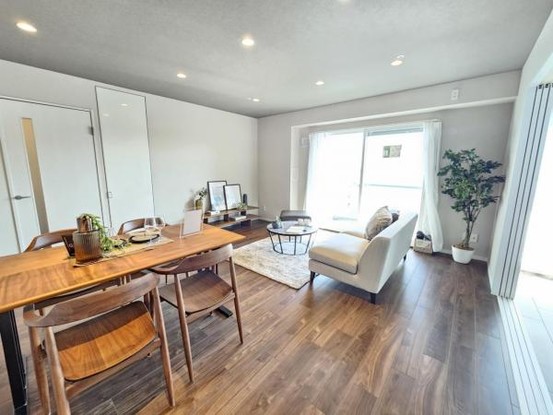 apartment 大阪府東大阪市西岩田３丁目
地図を見る