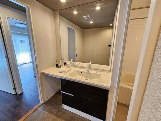 apartment 大阪府東大阪市西岩田３丁目
地図を見る