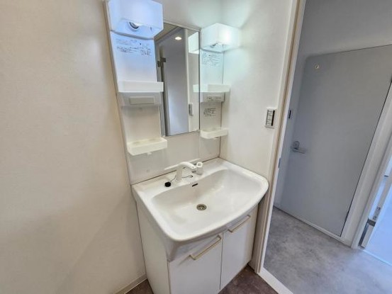 apartment 大阪府東大阪市友井５丁目
地図を見る