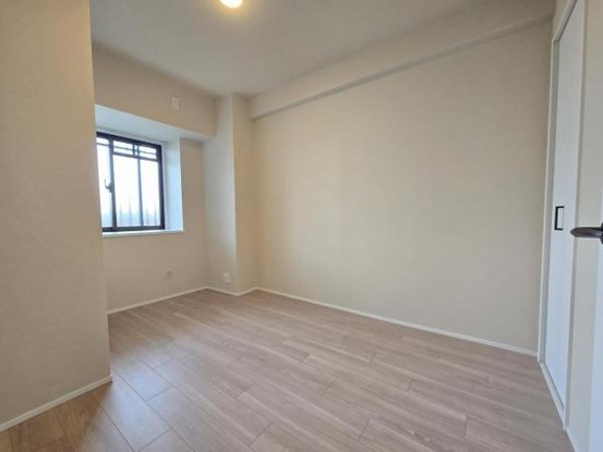 apartment 大阪府吹田市春日４丁目
地図を見る