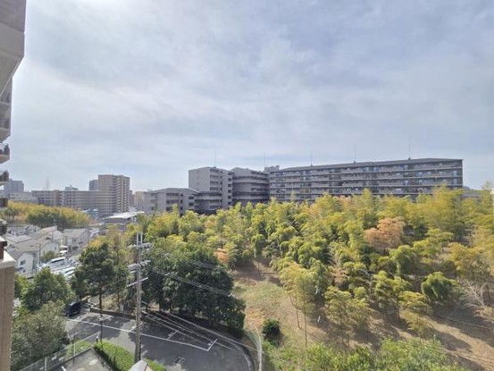 apartment 大阪府吹田市春日４丁目
地図を見る