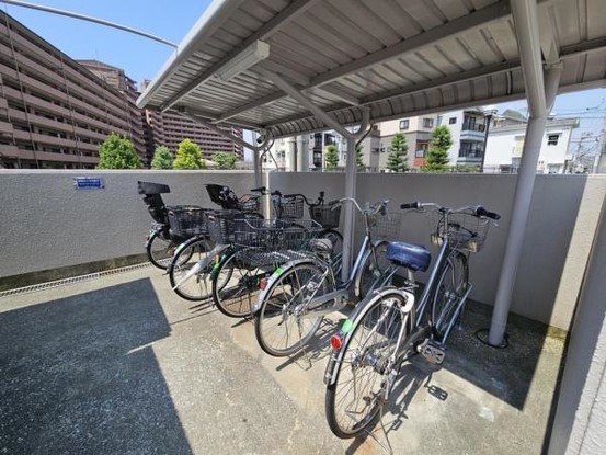 apartment 大阪府東大阪市西石切町２丁目
地図を見る