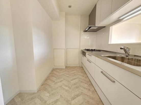 apartment 大阪府摂津市新在家２丁目
地図を見る