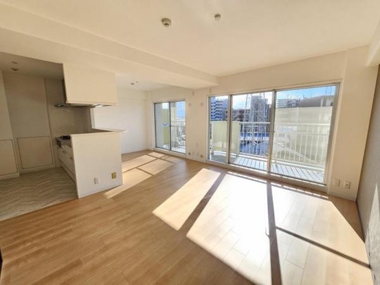 apartment 大阪府摂津市新在家２丁目
地図を見る