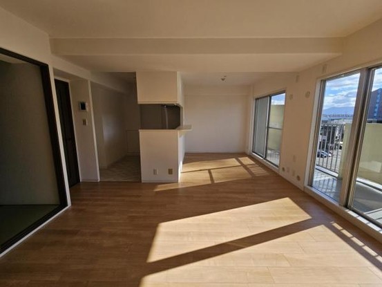 apartment 大阪府摂津市新在家２丁目
地図を見る