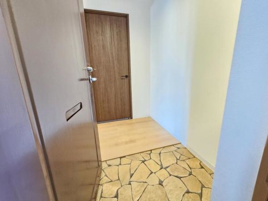 apartment 大阪府摂津市新在家２丁目
地図を見る