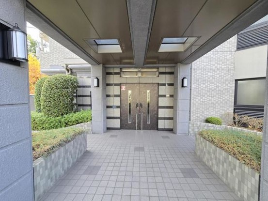 apartment 大阪府吹田市桃山台５丁目
地図を見る