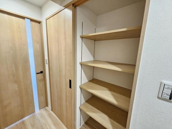 apartment 大阪府東大阪市西岩田３丁目
地図を見る