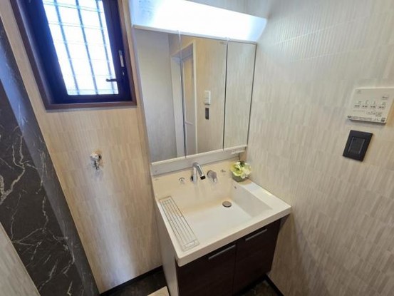 detached 大阪府門真市寿町
地図を見る