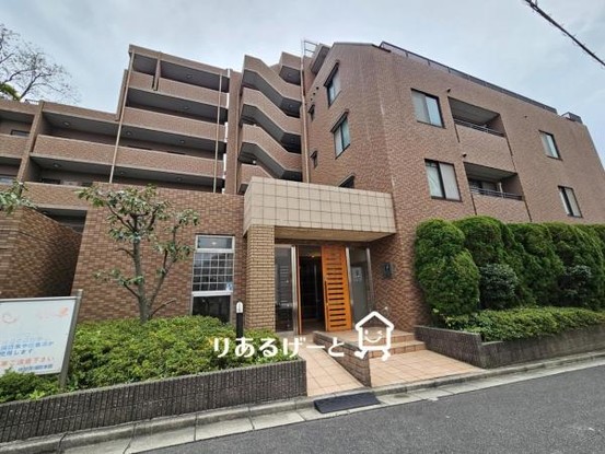 apartment 大阪府吹田市出口町
地図を見る