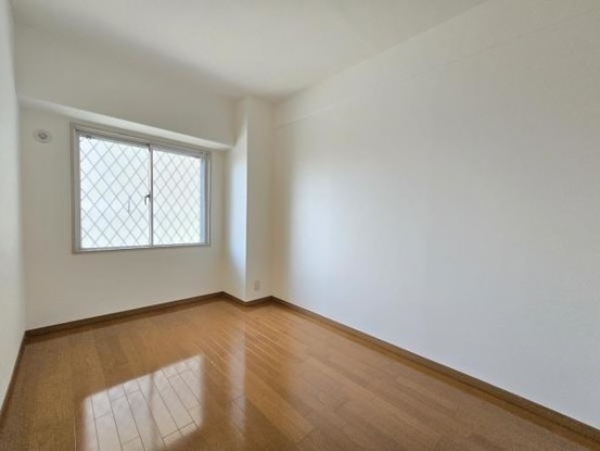 apartment 大阪府東大阪市菱屋西６丁目
地図を見る