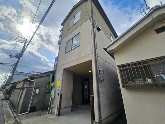 detached 大阪府守口市東光町２丁目
地図を見る