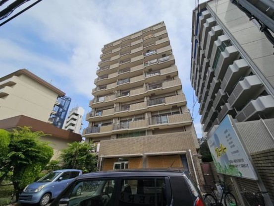 apartment 大阪府門真市野里町
地図を見る