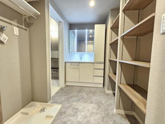 apartment 大阪府吹田市古江台５丁目
地図を見る