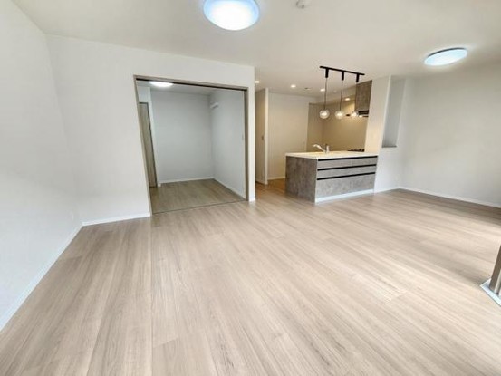 apartment 大阪府吹田市古江台５丁目
地図を見る