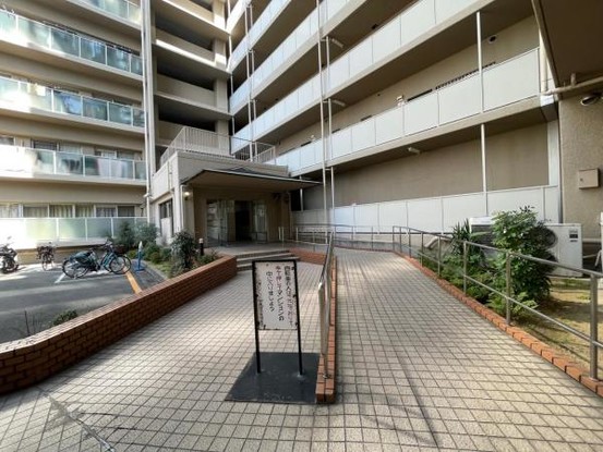 apartment 大阪府東大阪市菱屋西５丁目
地図を見る