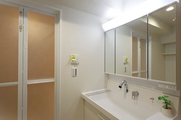 apartment 大阪府東大阪市菱屋西５丁目
地図を見る