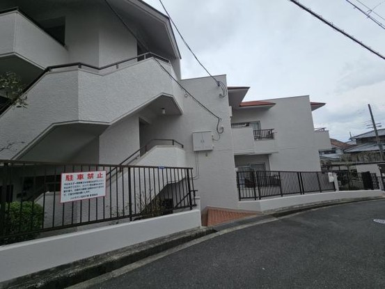 apartment 大阪府東大阪市上石切町２丁目
地図を見る