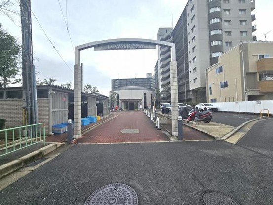 apartment 大阪府摂津市鶴野４丁目
地図を見る