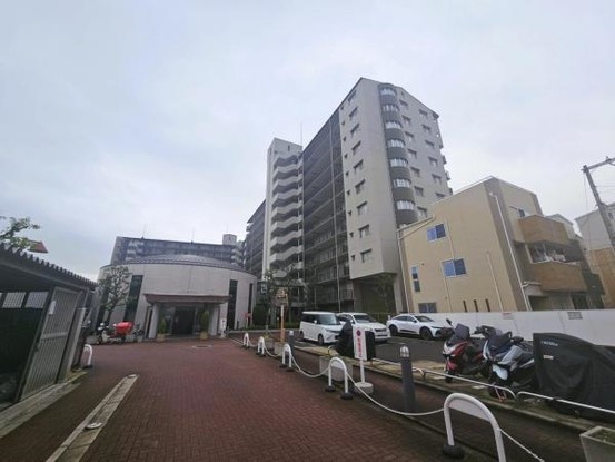 apartment 大阪府摂津市鶴野４丁目
地図を見る