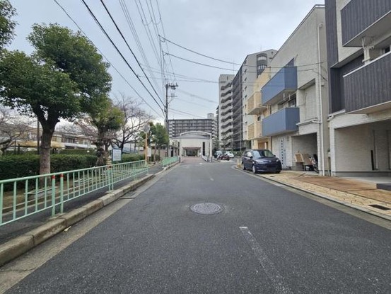 apartment 大阪府摂津市鶴野４丁目
地図を見る