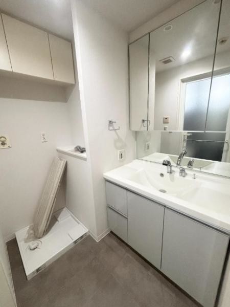 apartment 大阪府守口市大日東町
地図を見る