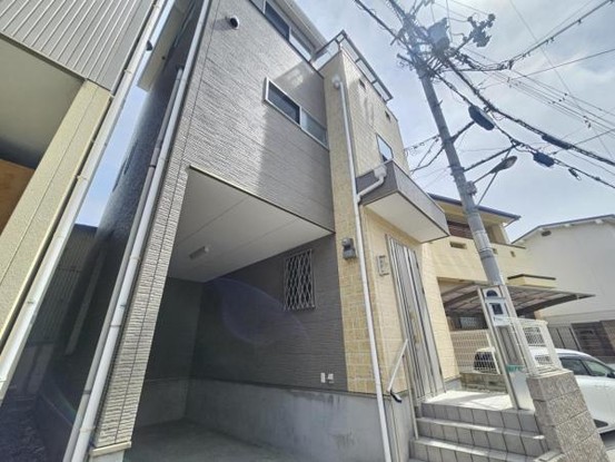 townhouse 大阪府大阪市淀川区十八条２丁目
地図を見る