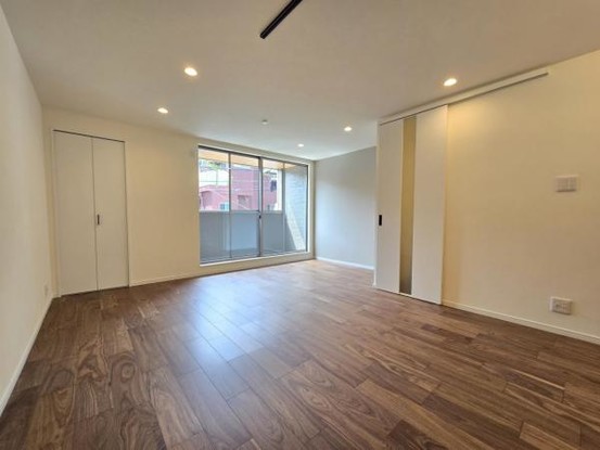 apartment 大阪府東大阪市角田２丁目
地図を見る