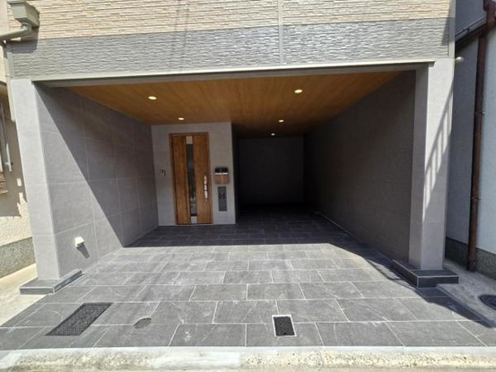 apartment 大阪府東大阪市角田２丁目
地図を見る