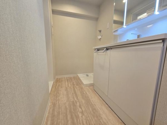 apartment 大阪府摂津市昭和園
地図を見る