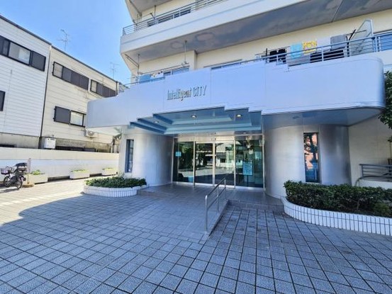 apartment 大阪府守口市大久保町２丁目
地図を見る