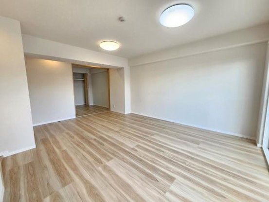 apartment 大阪府摂津市新在家２丁目
地図を見る