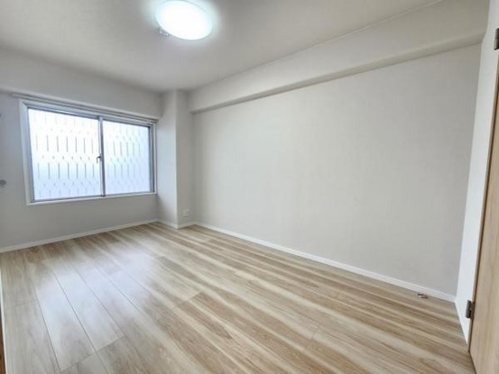 apartment 大阪府摂津市新在家２丁目
地図を見る