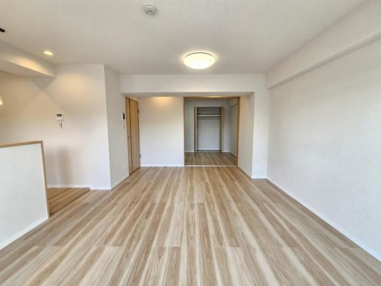 apartment 大阪府摂津市新在家２丁目
地図を見る