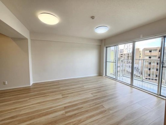 apartment 大阪府摂津市新在家２丁目
地図を見る