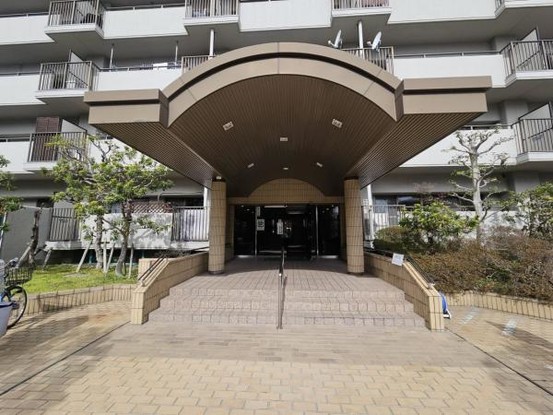 apartment 大阪府摂津市千里丘東４丁目
地図を見る